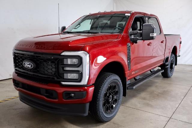 2027 Ford Super Duty F-350 SRW XLT