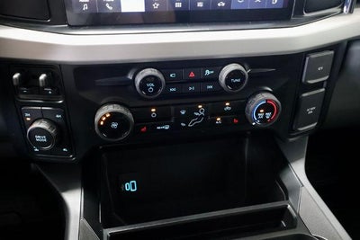 2027 Ford Super Duty F-350 SRW XLT