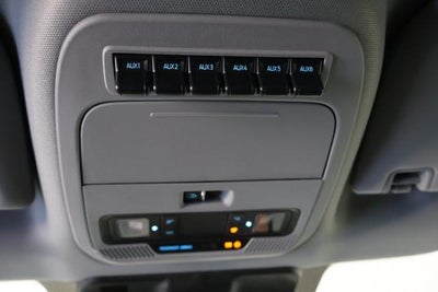 2027 Ford Super Duty F-350 SRW XL