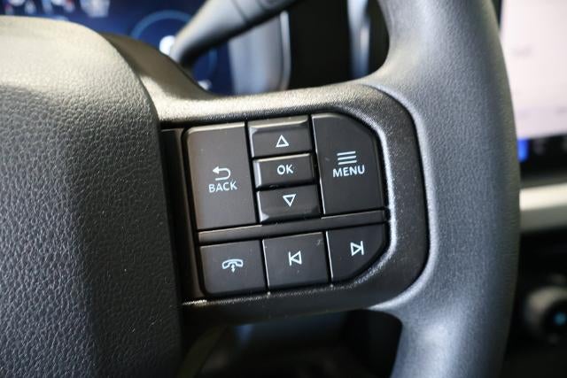2027 Ford Super Duty F-350 SRW XLT