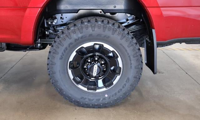 2027 Ford Super Duty F-350 SRW XLT