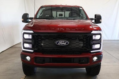 2027 Ford Super Duty F-350 SRW XLT