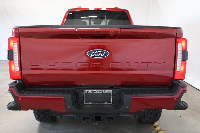 2027 Ford Super Duty F-350 SRW XLT