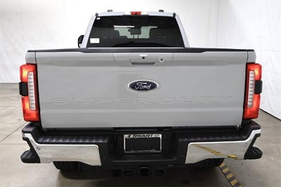 2026 Ford Super Duty F-350 SRW Lariat