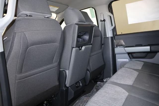 2027 Ford Super Duty F-350 SRW XLT