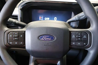 2027 Ford Super Duty F-350 SRW XLT