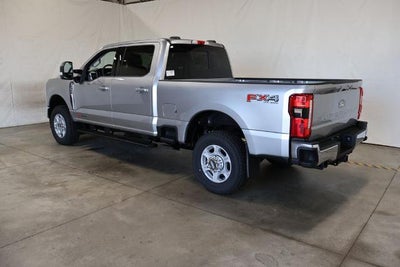 2027 Ford Super Duty F-350 SRW XLT