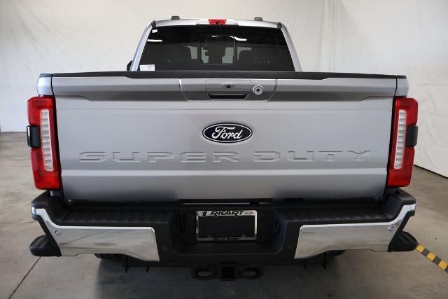 2027 Ford Super Duty F-350 SRW XLT