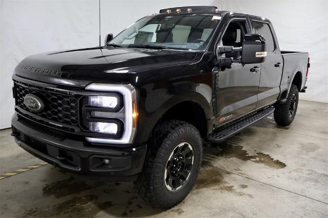 2026 Ford Super Duty F-350 SRW Lariat Tremor
