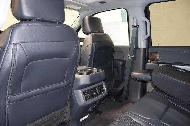 2026 Ford Super Duty F-350 SRW Lariat Tremor