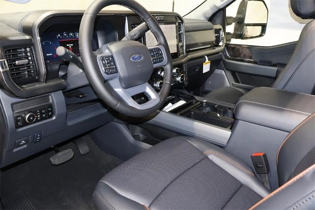 2026 Ford Super Duty F-350 SRW Lariat Tremor