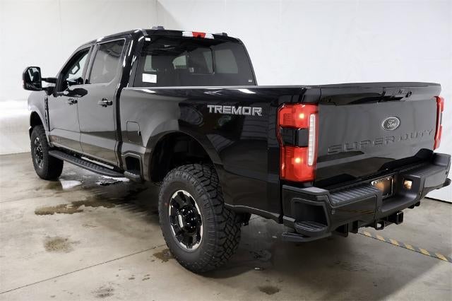 2026 Ford Super Duty F-350 SRW Lariat Tremor