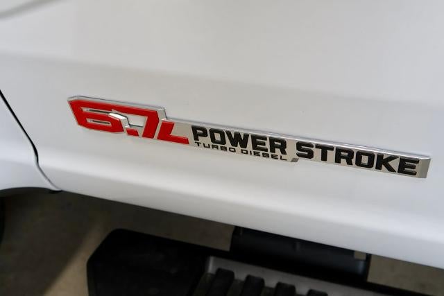 2027 Ford Super Duty F-350 SRW XL