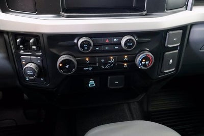 2027 Ford Super Duty F-350 SRW XL