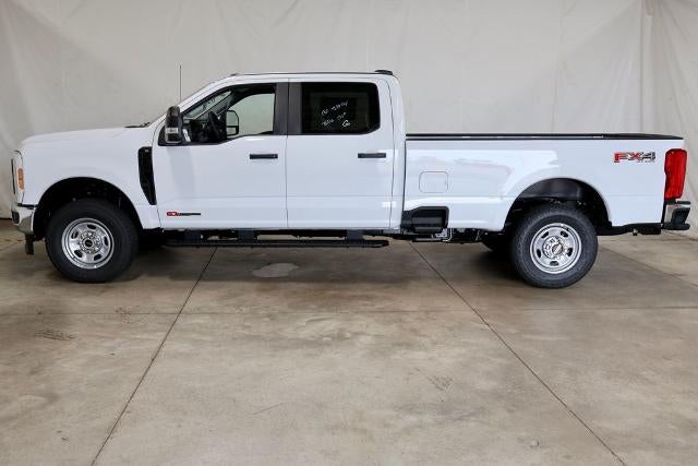 2027 Ford Super Duty F-350 SRW XL