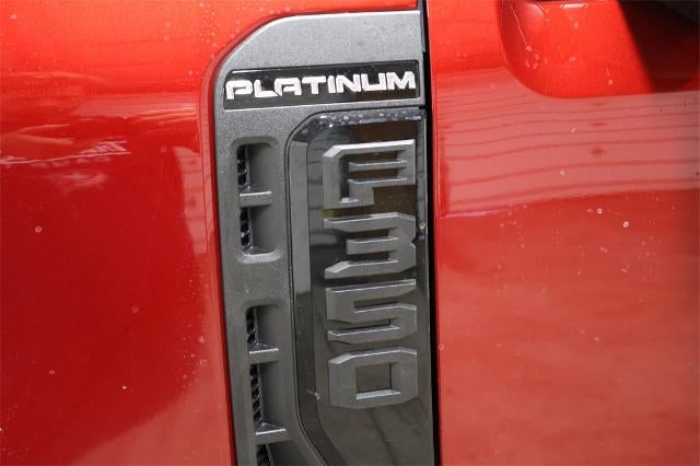 2026 Ford Super Duty F-350 SRW Platinum