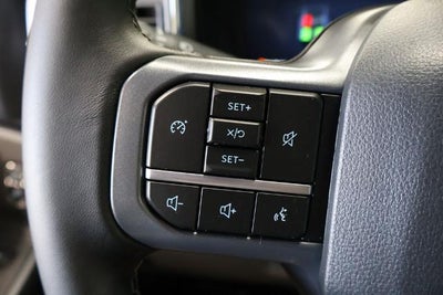 2027 Ford Super Duty F-350 SRW XLT
