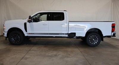 2027 Ford Super Duty F-350 SRW XLT