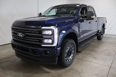 2027 Ford Super Duty F-350 SRW XLT