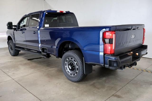 2027 Ford Super Duty F-350 SRW XLT