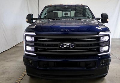 2027 Ford Super Duty F-350 SRW XLT