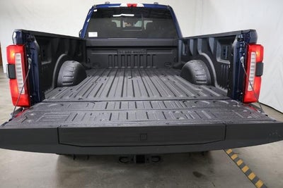 2027 Ford Super Duty F-350 SRW XLT