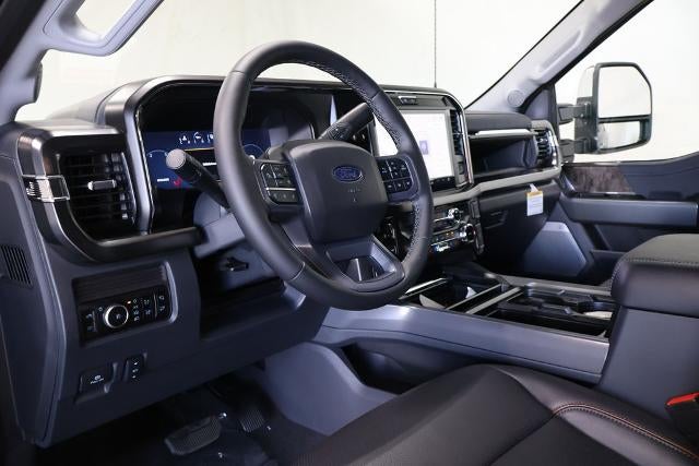 2027 Ford Super Duty F-350 SRW Lariat