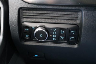 2027 Ford Super Duty F-350 SRW Lariat