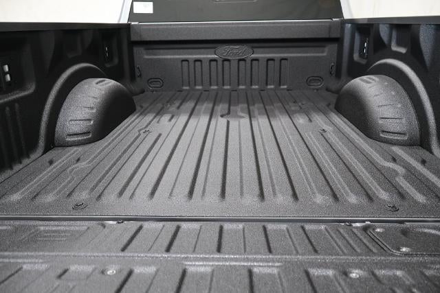 2027 Ford Super Duty F-350 SRW Lariat