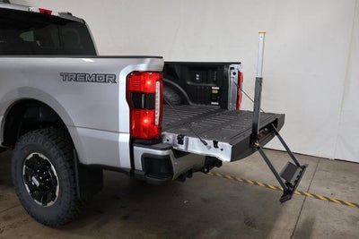 2027 Ford Super Duty F-350 SRW Lariat