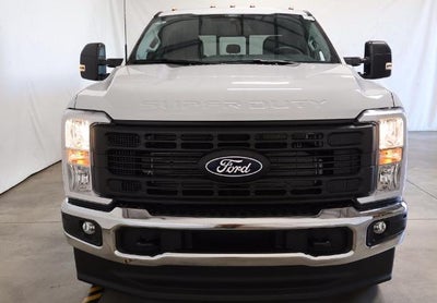 2027 Ford Super Duty F-350 SRW XL