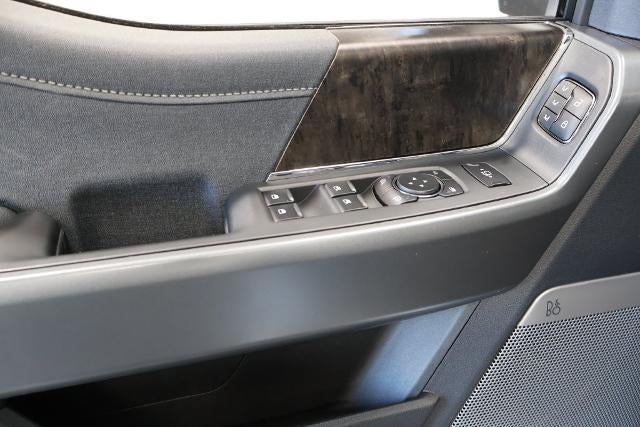 2027 Ford Super Duty F-350 SRW Lariat