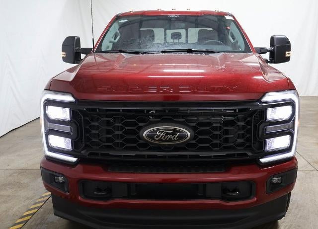 2026 Ford Super Duty F-350 SRW XLT