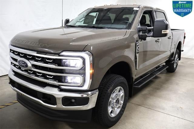 2026 Ford Super Duty F-350 SRW XLT