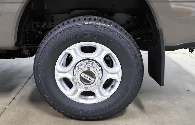 2026 Ford Super Duty F-350 SRW XLT