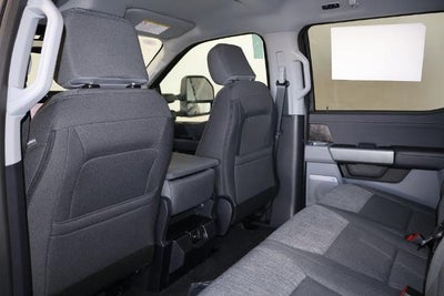 2027 Ford Super Duty F-350 SRW XLT