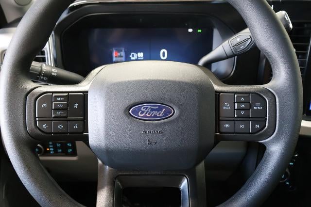 2027 Ford Super Duty F-350 SRW XLT