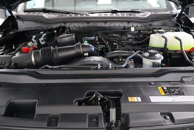 2027 Ford Super Duty F-350 SRW XLT