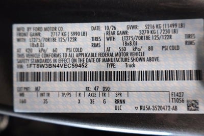 2027 Ford Super Duty F-350 SRW XLT