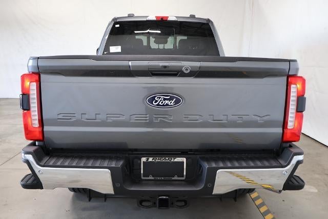 2027 Ford Super Duty F-350 SRW XLT