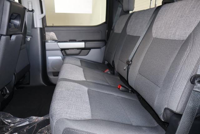 2027 Ford Super Duty F-350 SRW XLT