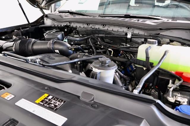 2027 Ford Super Duty F-350 SRW XLT