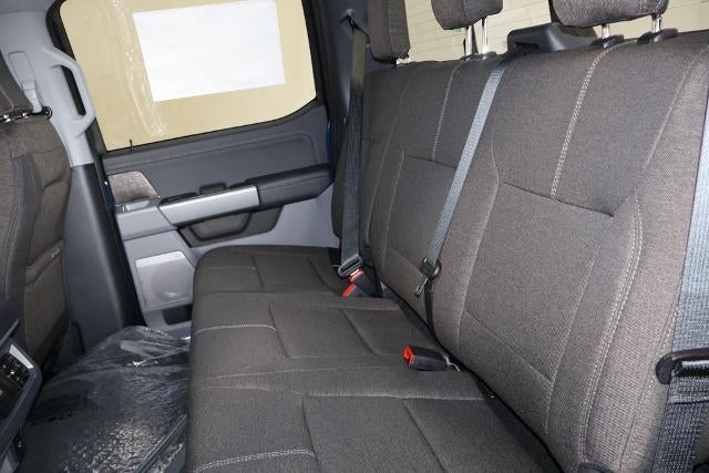 2027 Ford Super Duty F-350 SRW XLT
