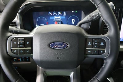 2027 Ford Super Duty F-350 SRW XLT