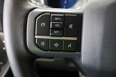 2027 Ford Super Duty F-350 SRW XLT