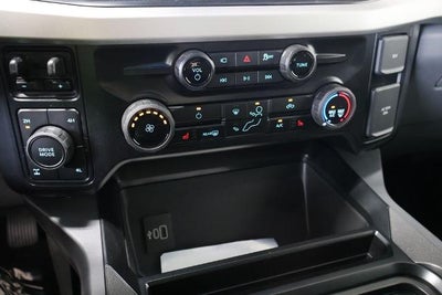 2027 Ford Super Duty F-350 SRW XLT