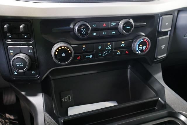2027 Ford Super Duty F-350 SRW XLT