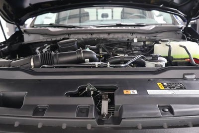 2027 Ford Super Duty F-350 SRW XLT