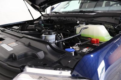 2027 Ford Super Duty F-350 SRW XLT