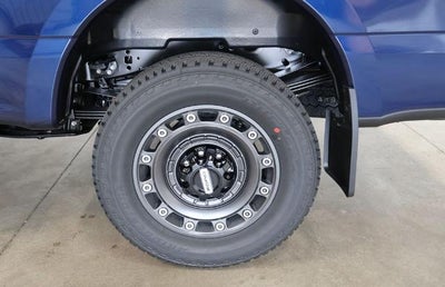 2027 Ford Super Duty F-350 SRW XLT